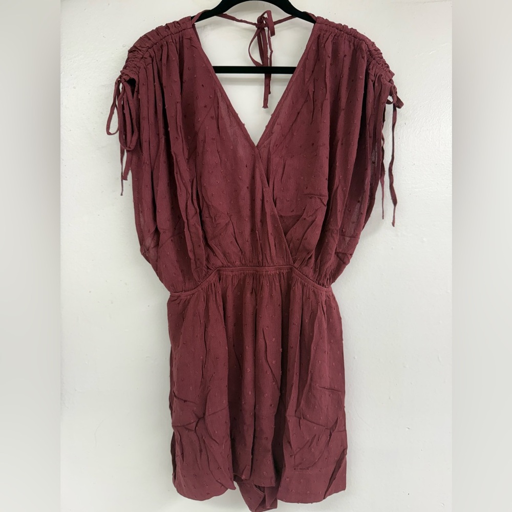 Easel Burgundy Romper with Pockets & Tie Sleeves